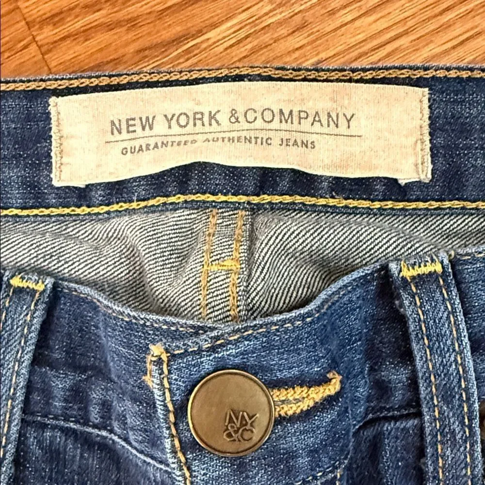 New York & Company Bootcut Jeans Dark Wash Raw Hem Size 8/29